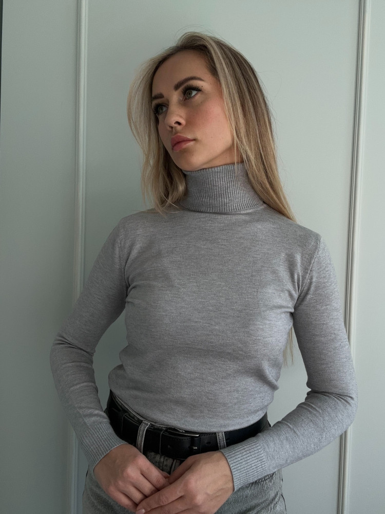 Гольф в сером цвете фото-2